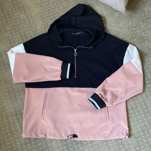 Zara Tops - Zara Basic color-block hoodie